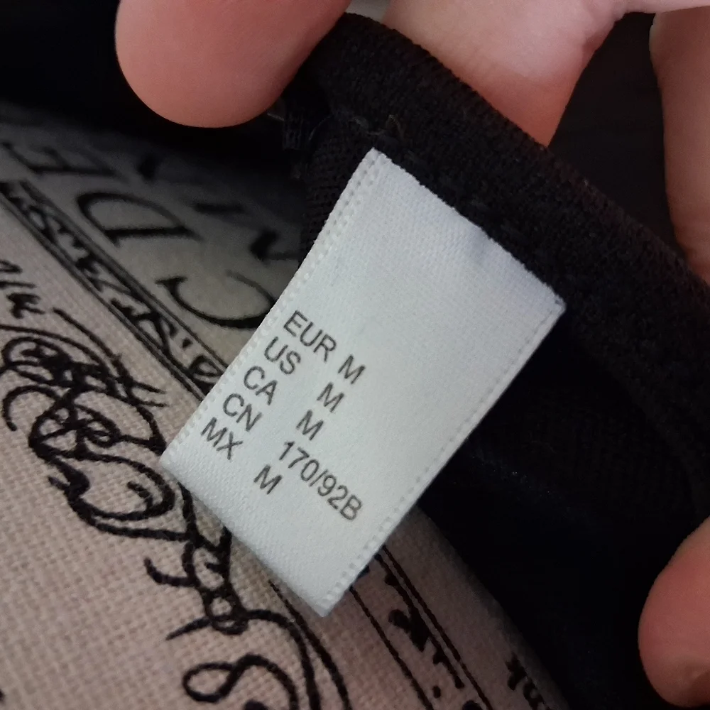 Black Dress Medium - Picture 5 of 5